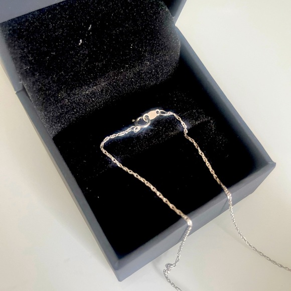 Beautiful lab made pink ruby from Zales - Picture 4 of 5